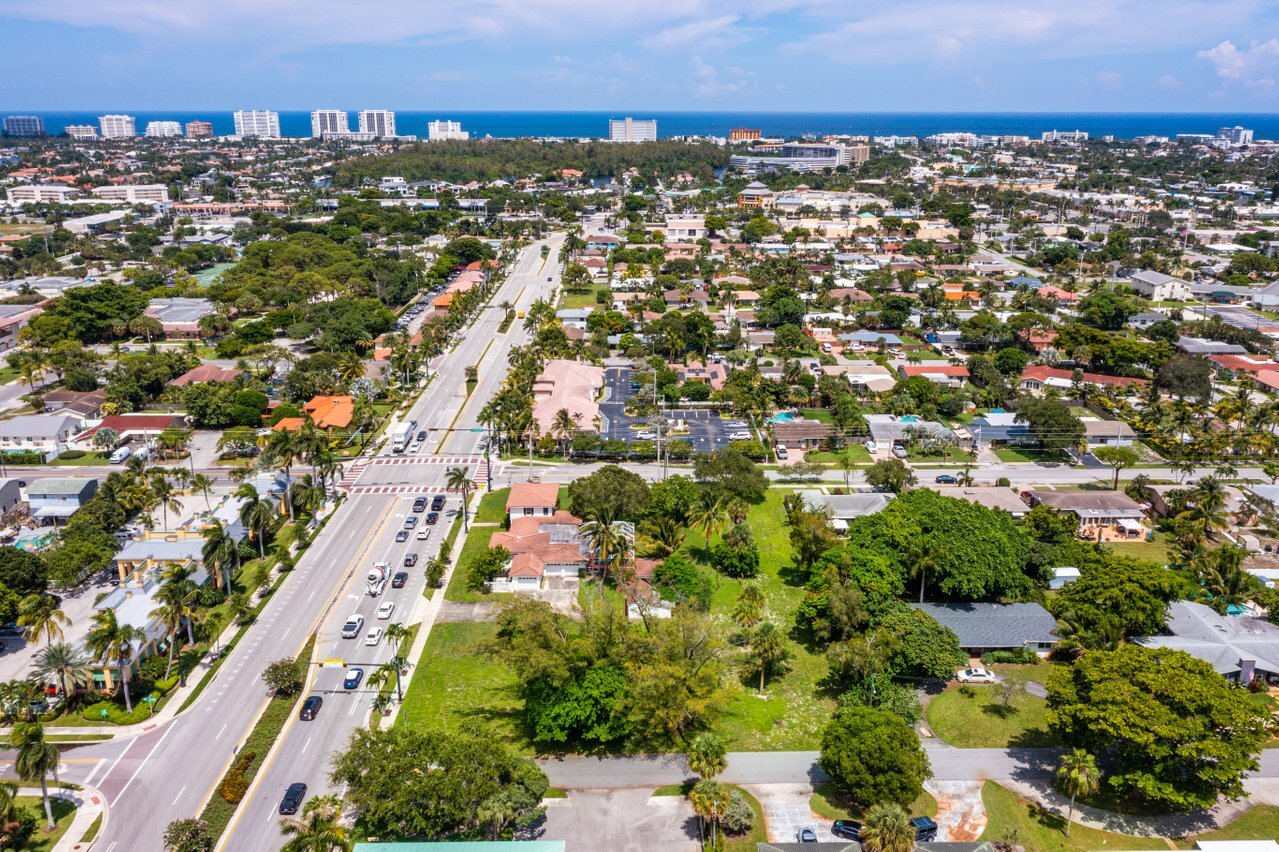 556 E Hillsboro Blvd, Deerfield Beach, FL for Sale