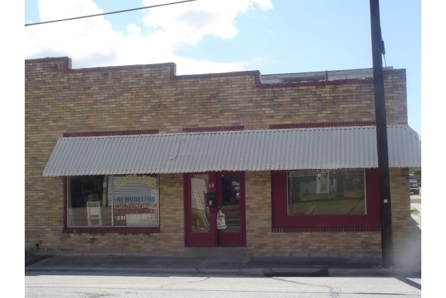 118 S Main St, Baytown, TX for Sale