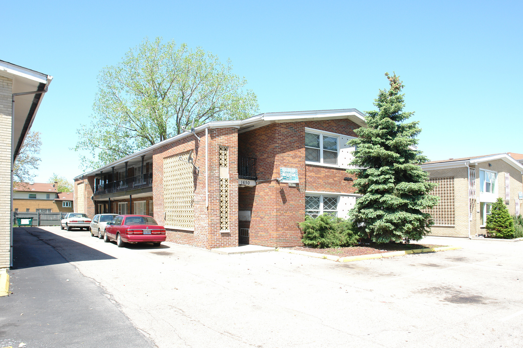 1650 N 1st Ave, Melrose Park, IL for Sale