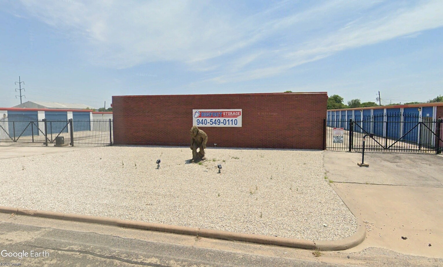 215 Ohio Ave Graham, TX 76450 Specialty Property for Lease on