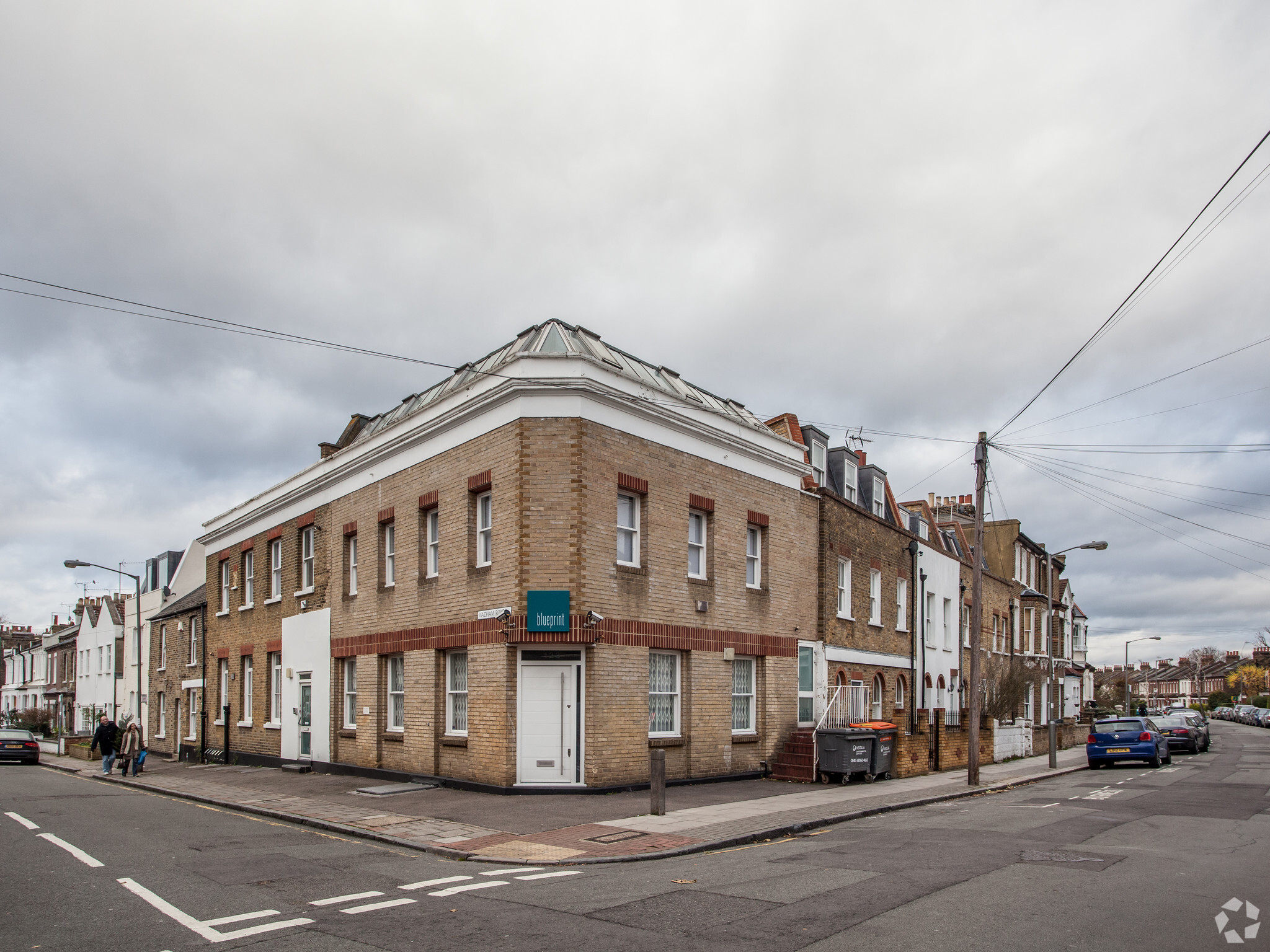 123 Disraeli Rd, London, LND for Rent