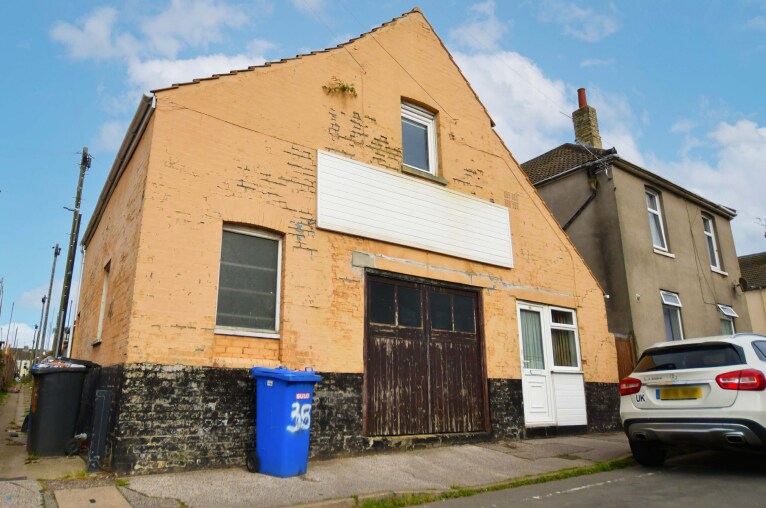 46 Melbourne Rd, Lowestoft, SFK for Sale