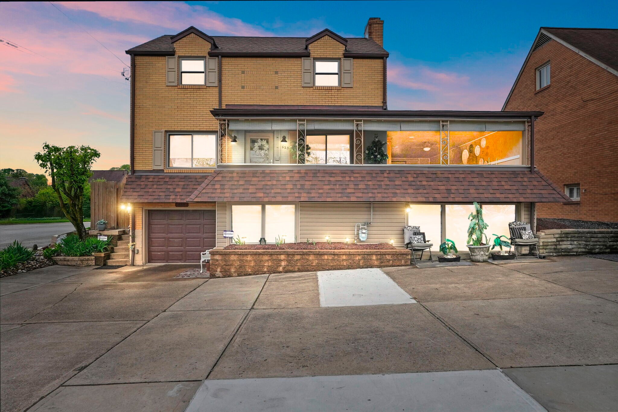 623 Mt Royal Blvd, Pittsburgh, PA for Sale