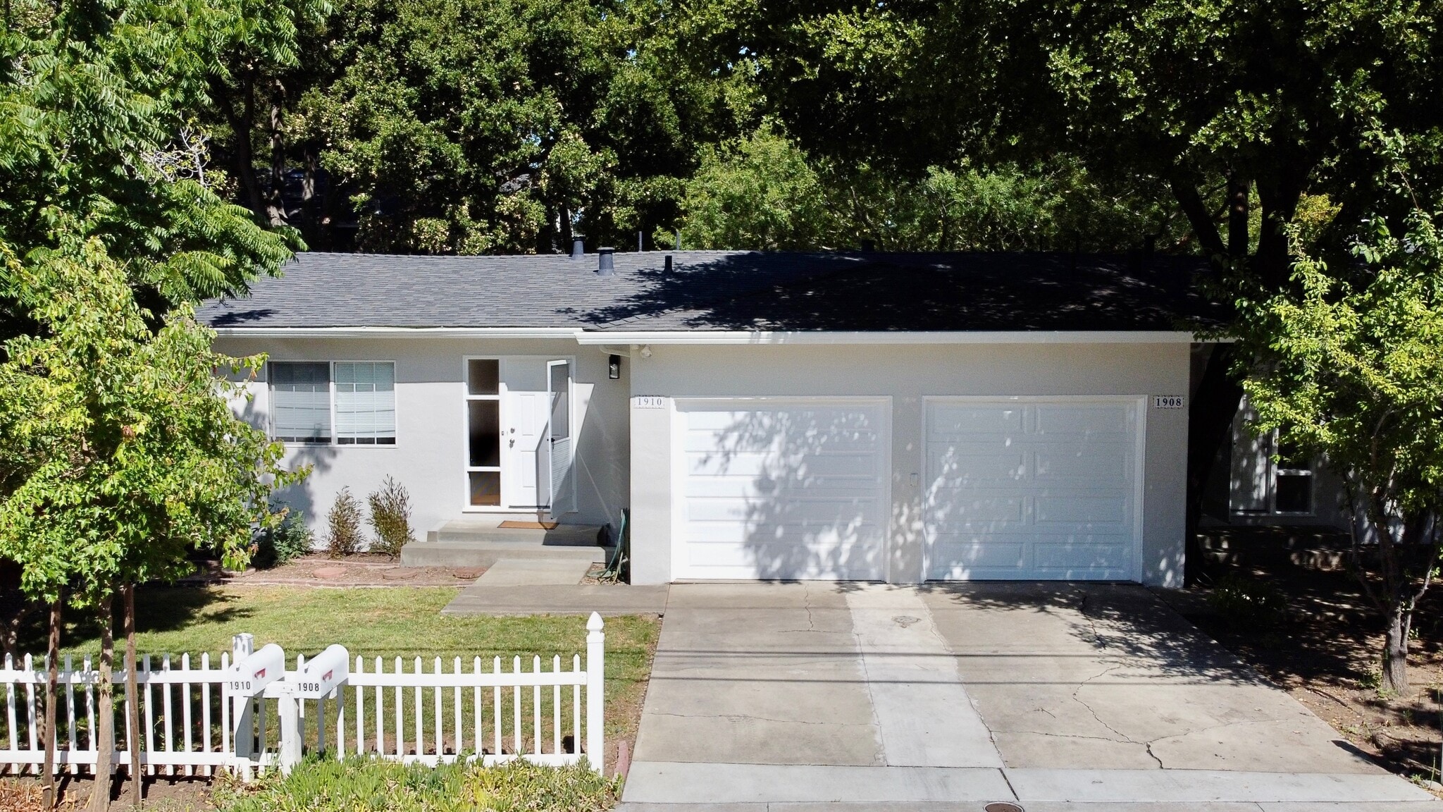 1910 Menalto Ave, Menlo Park, CA for Sale