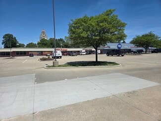 Decatur, IL Retail - 2200 E William St