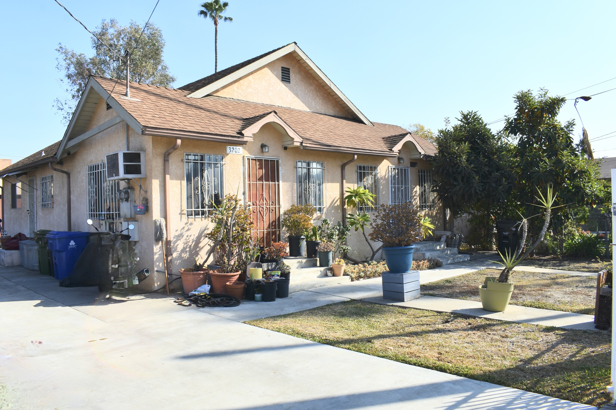 3200 Farnsworth Ave, Los Angeles, CA for Sale