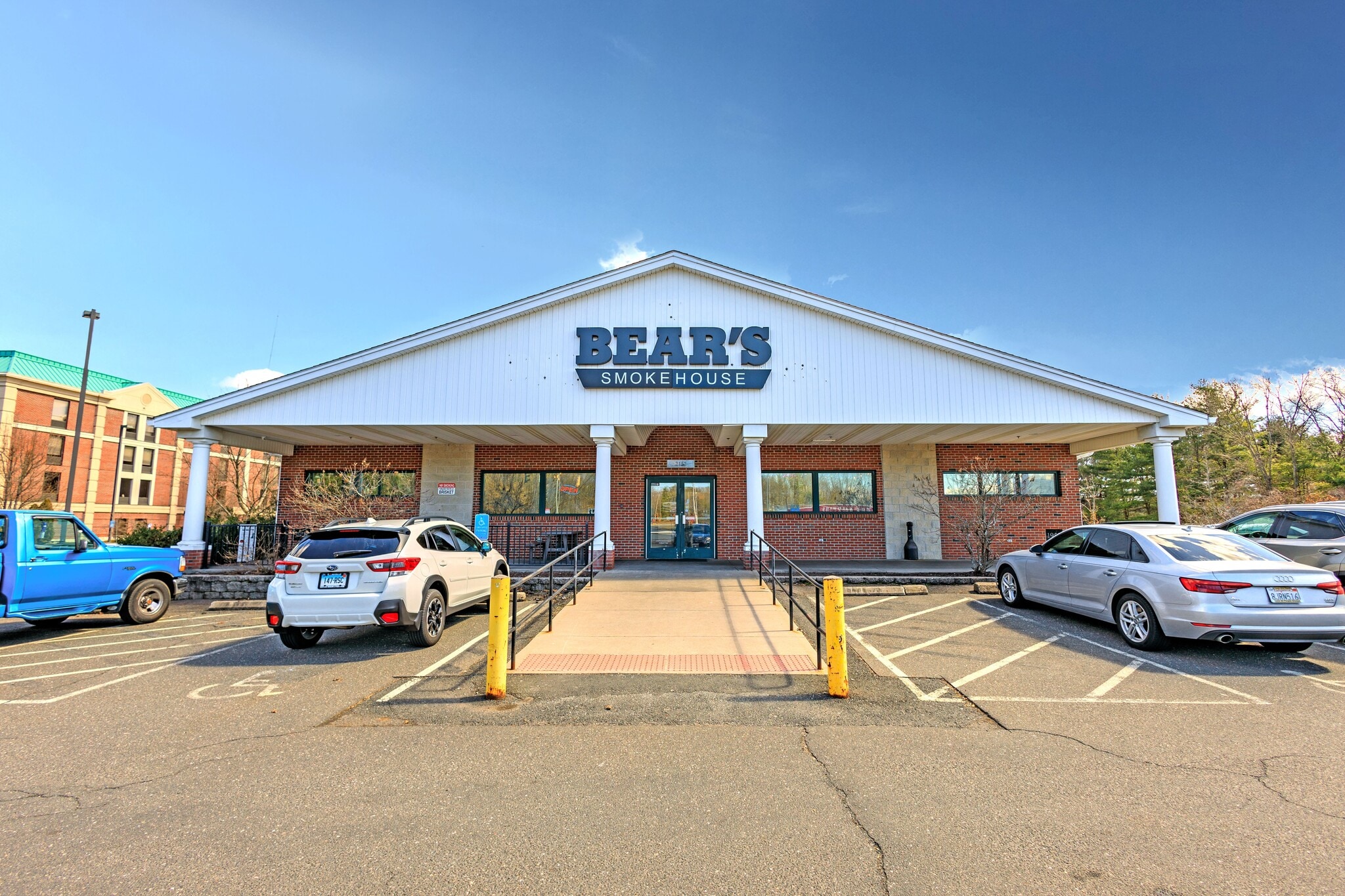 2152 Poquonock Ave, Windsor, CT for Sale