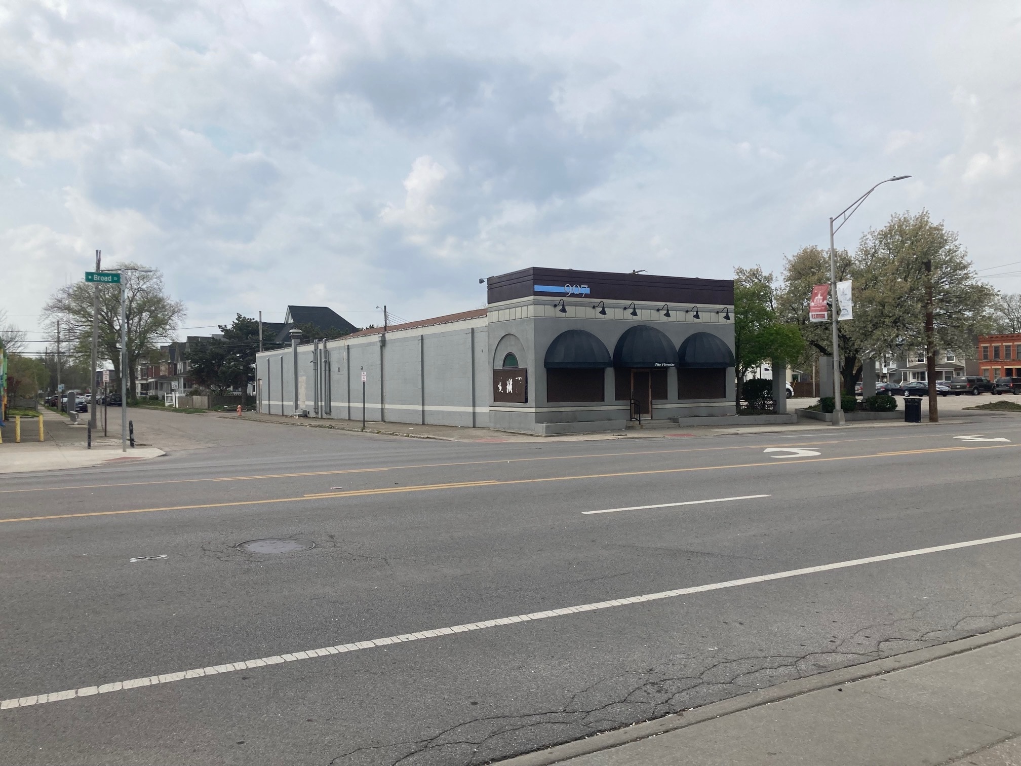 907 W Broad St, Columbus, OH for Sale
