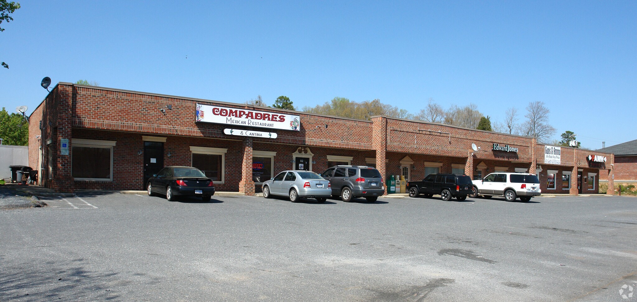 112-118 Pointe South Dr, Randleman, NC for Rent