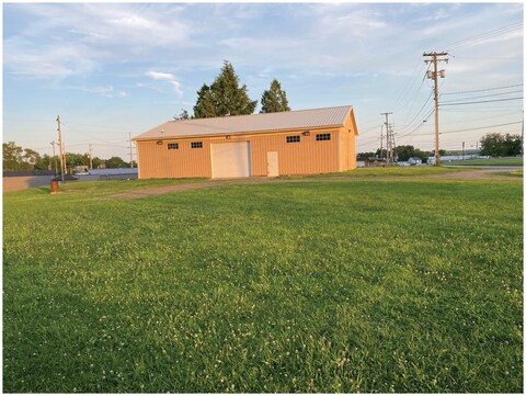 825 Brookfield Ave, Masury, OH for Sale