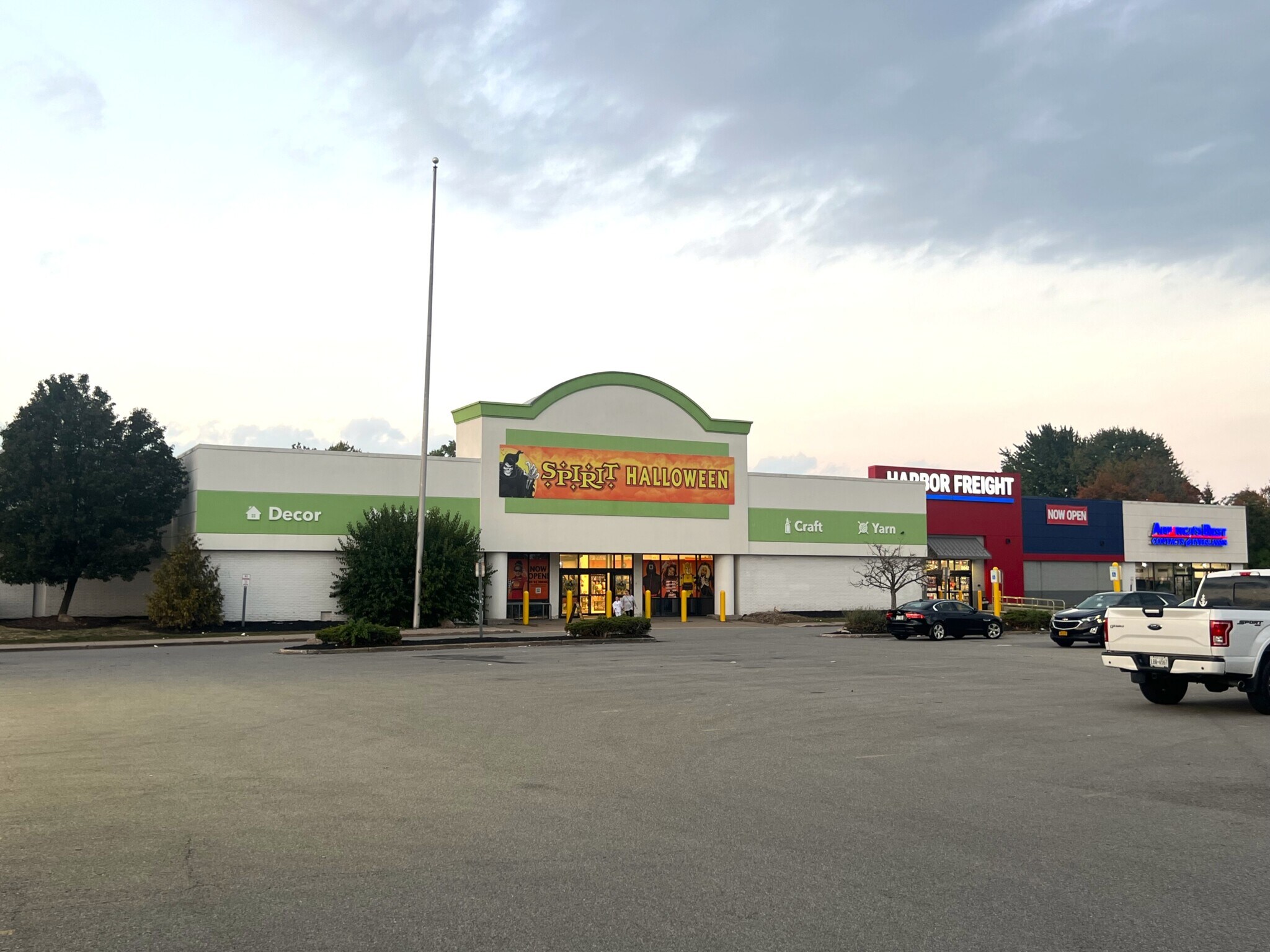3042 Ridge Rd W, Greece, NY for Rent