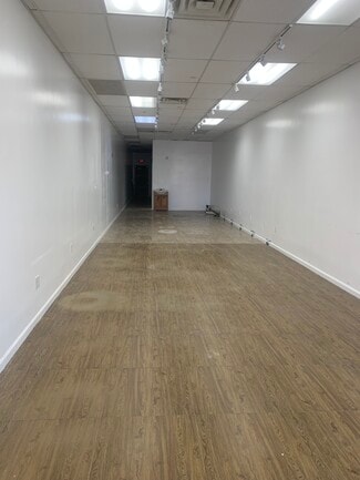 Long Beach, NY Retail - 120-134 E Park Ave