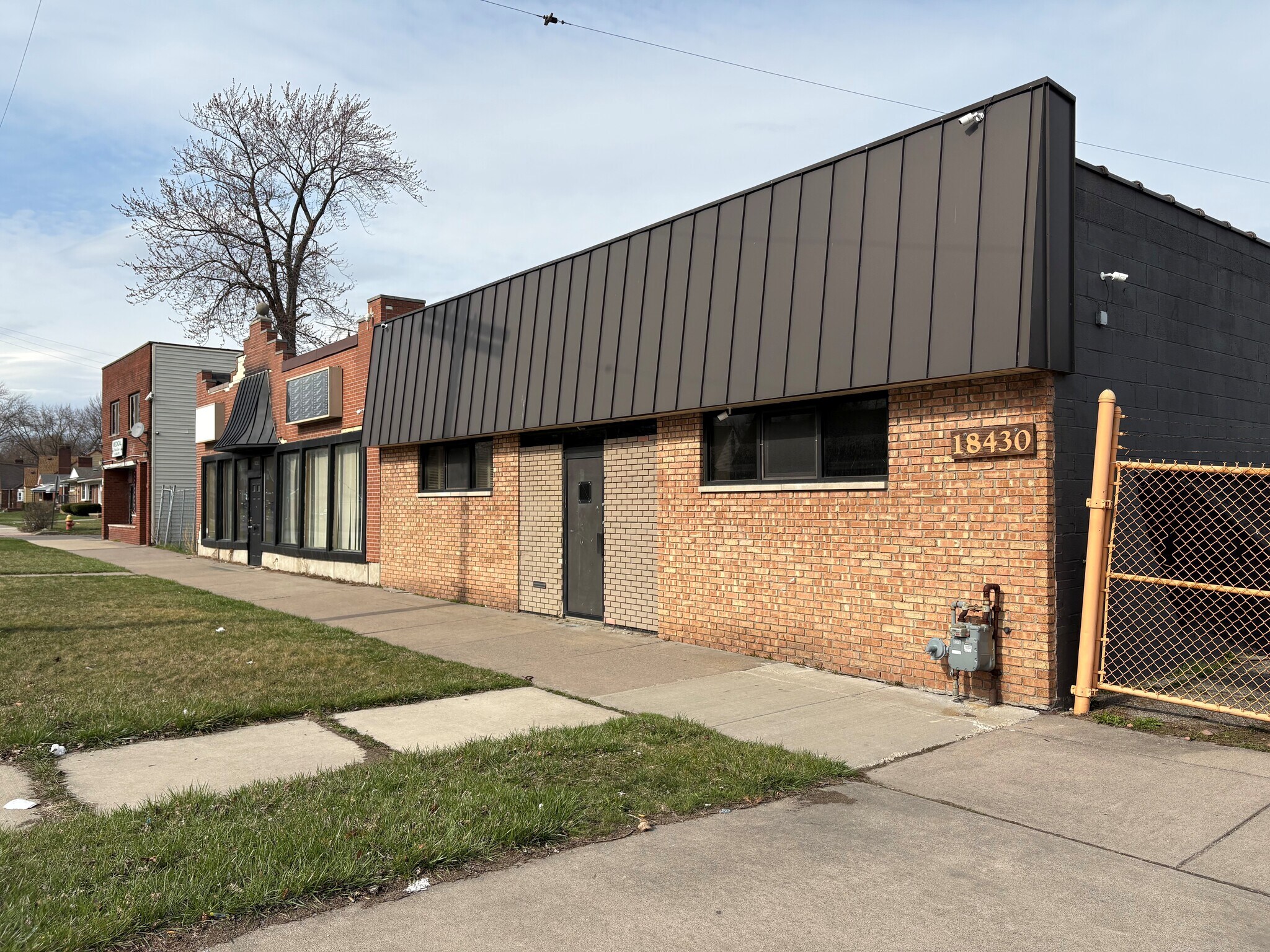 18430 Morang Dr, Detroit, MI for Sale