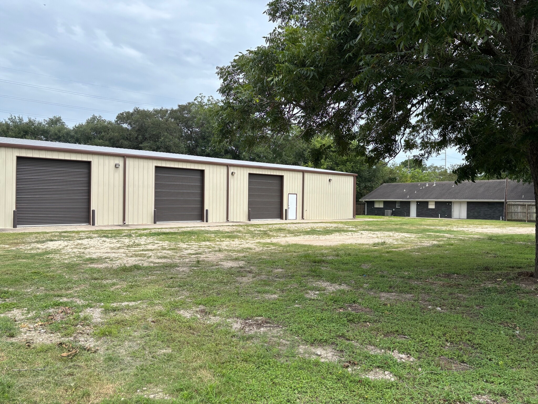 1707 Bernie Ave, Rosenberg, TX for Rent