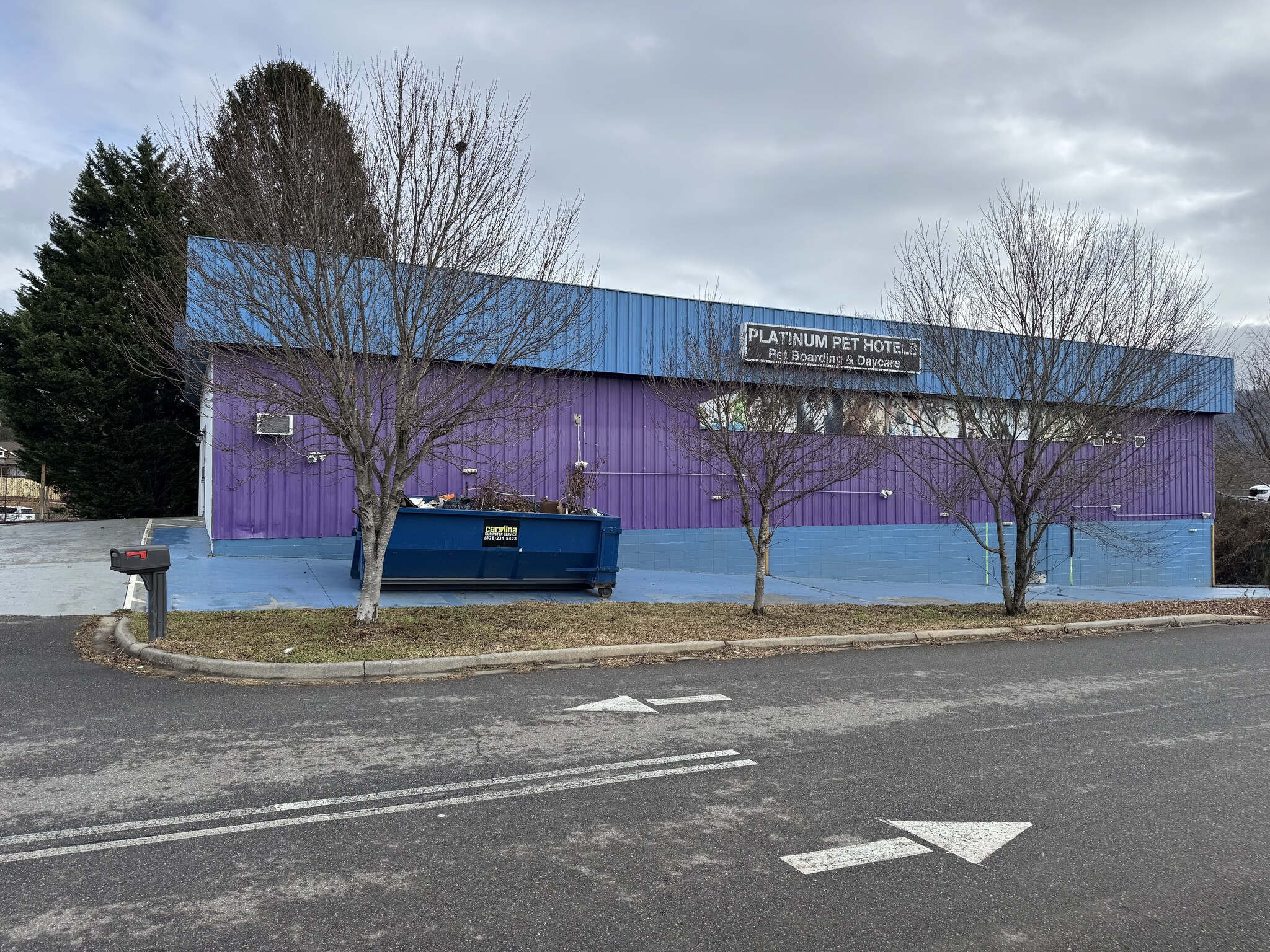 900 W Chapel Rd, Asheville, NC for Sale