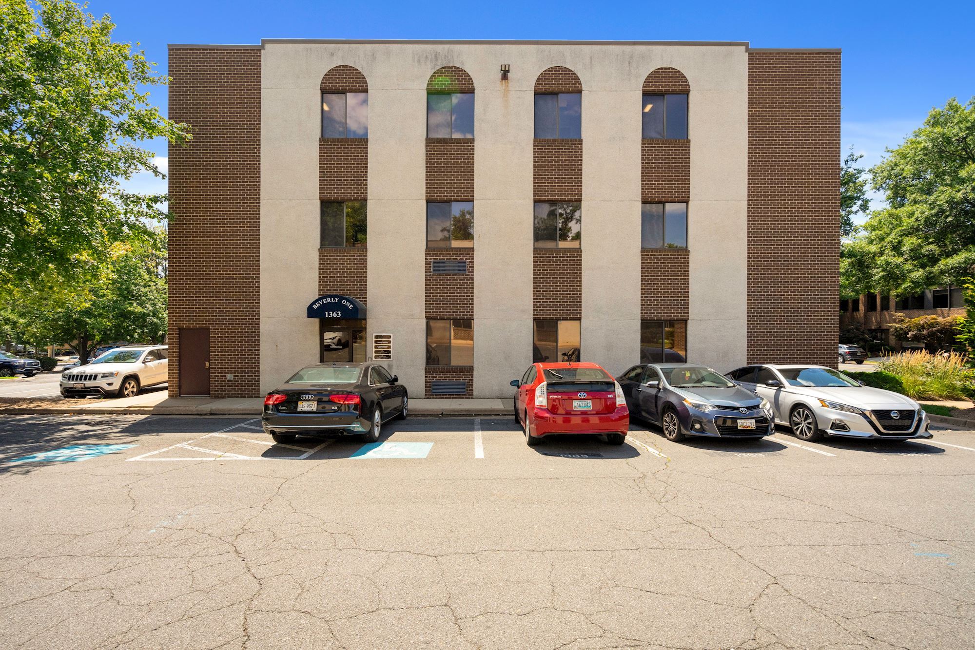 1363 Beverly Rd, McLean, VA for Rent
