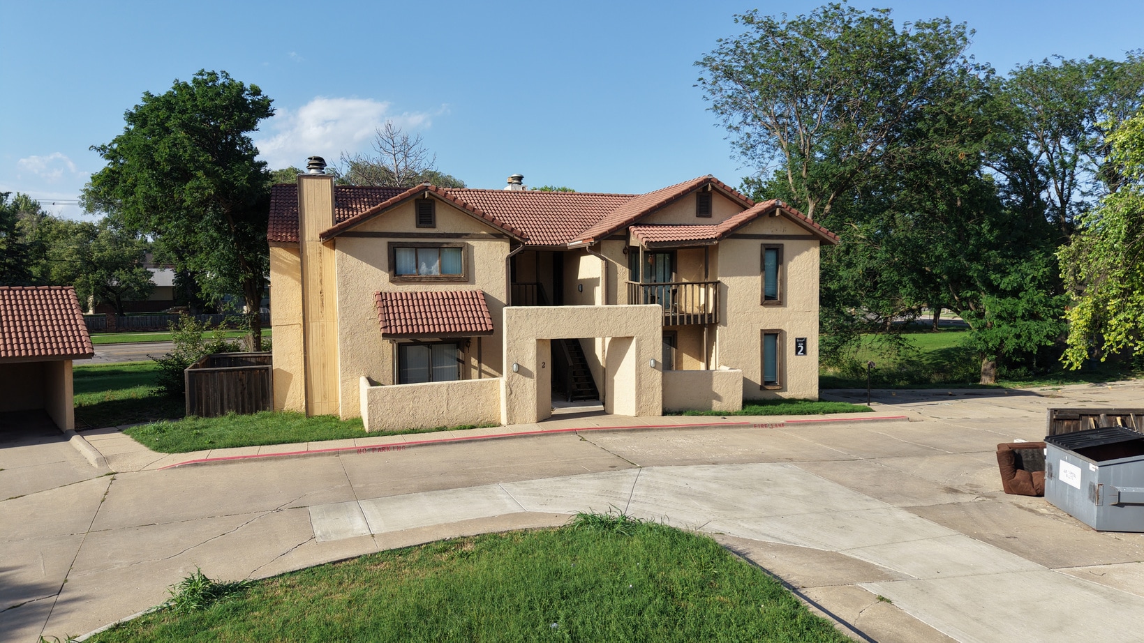 1625 S Longford Ln, Wichita, KS for Sale