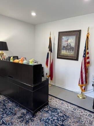 Spring, TX Coworking Space - 18723 Mirror Lake Dr