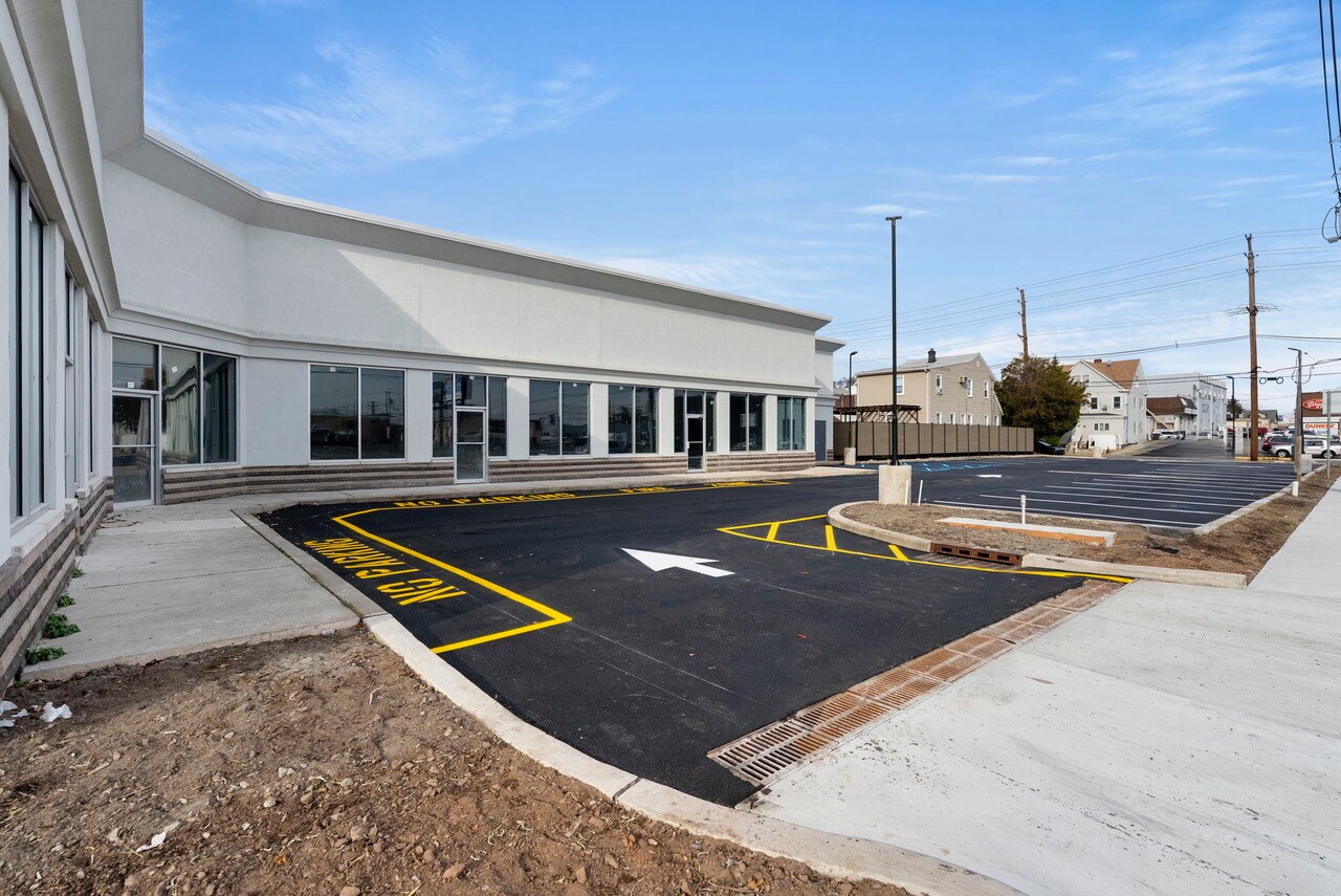 328 State Rt 17, Carlstadt, NJ for Rent