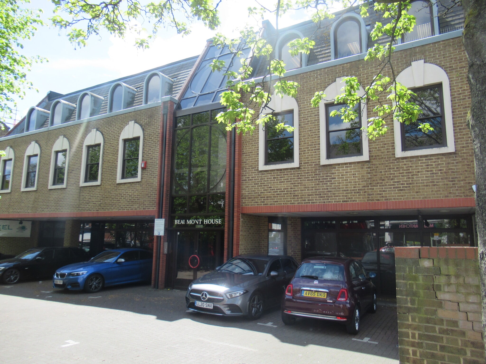 Lambton Rd, London, LND for Rent