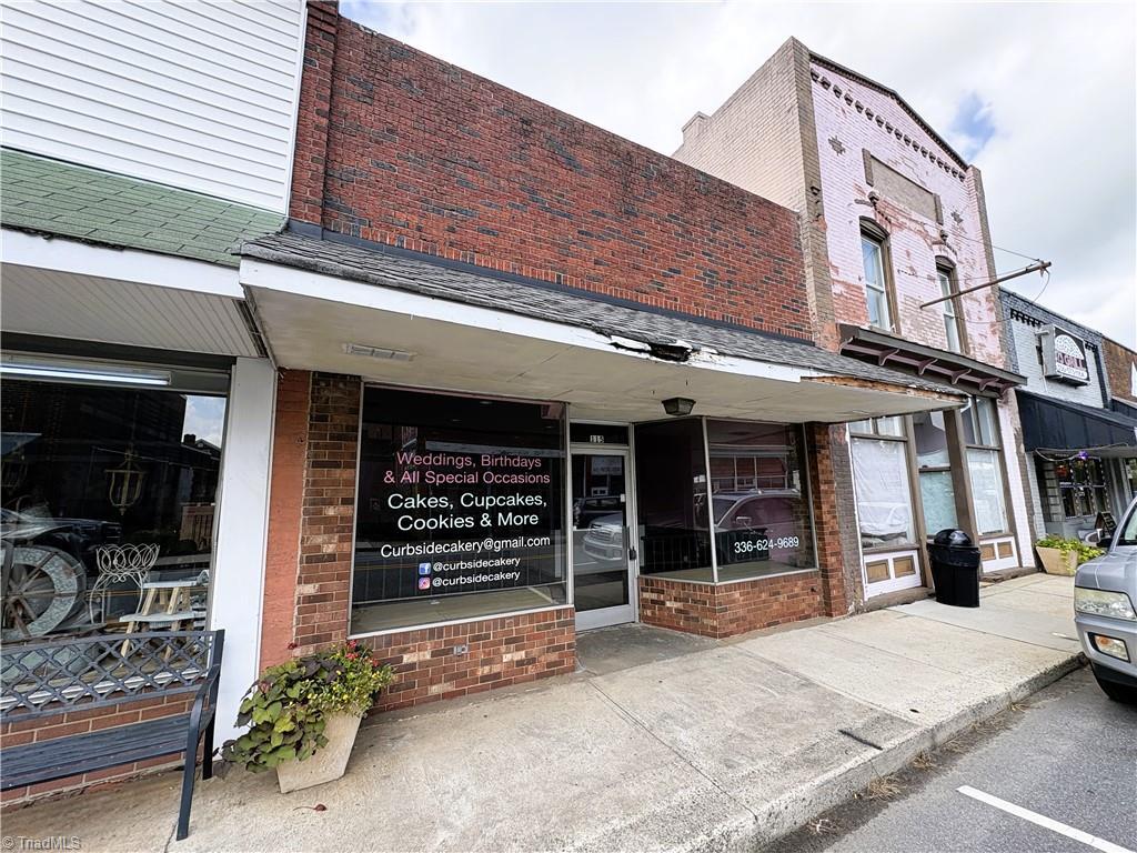 115 N Henry St, Stoneville, NC for Sale