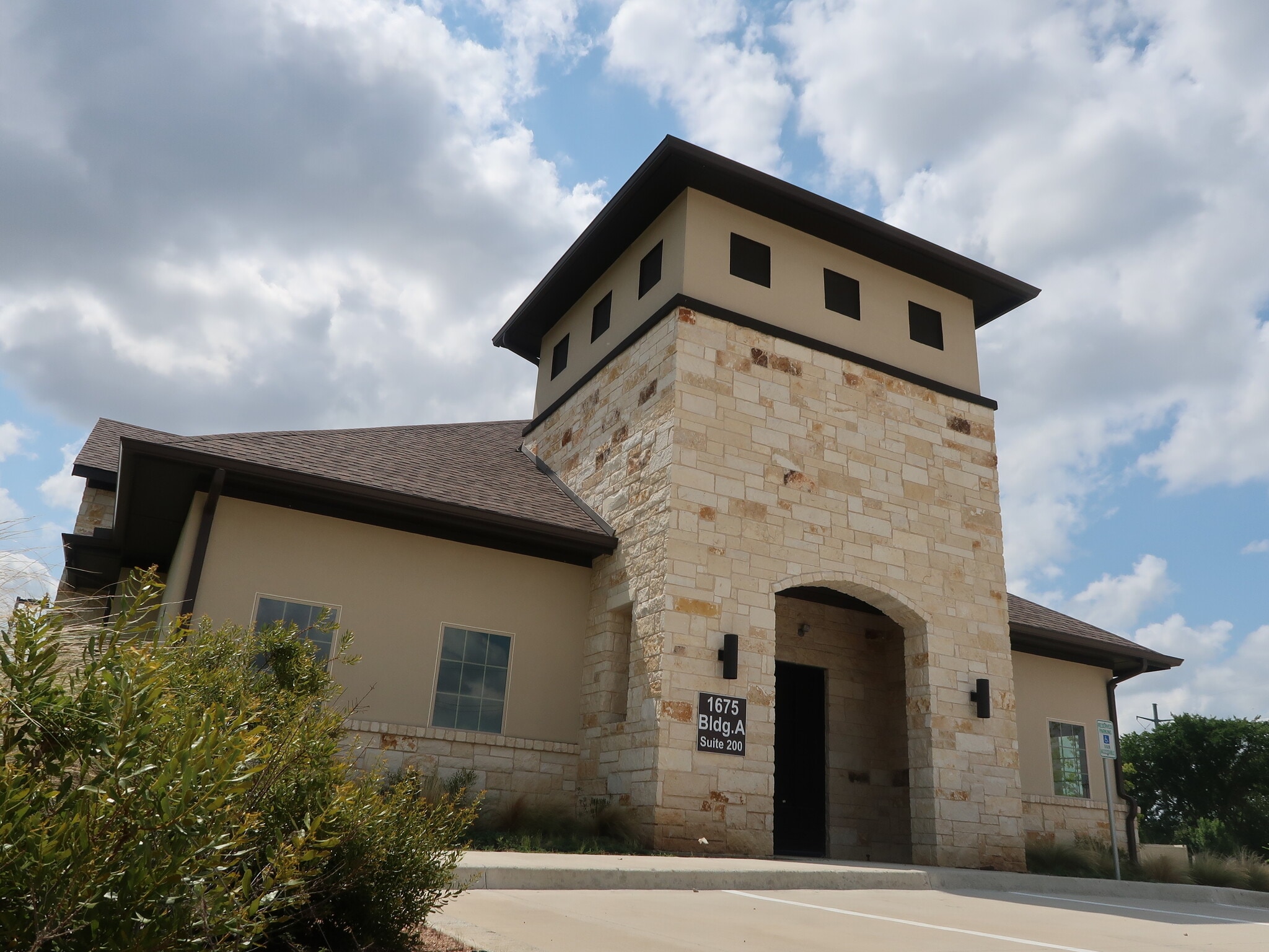 1675 North Tarrant Pky, Keller, TX for Rent