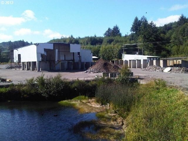 2600 Lower Smith River rd, Reedsport, OR for Sale