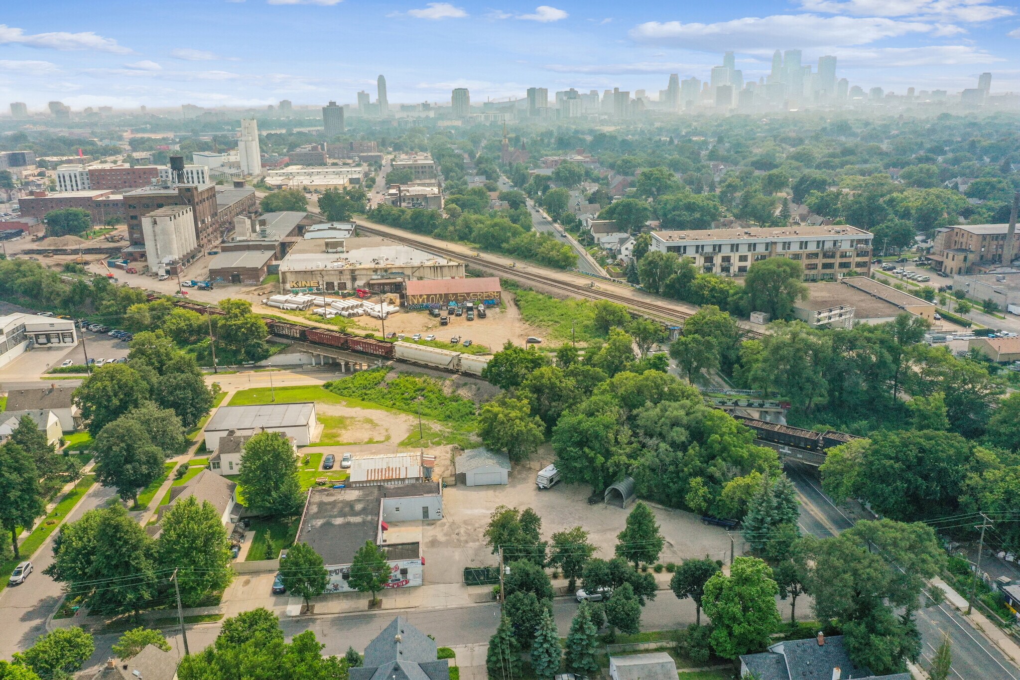 714 18 1/2 Ave NE, Minneapolis, MN for Rent