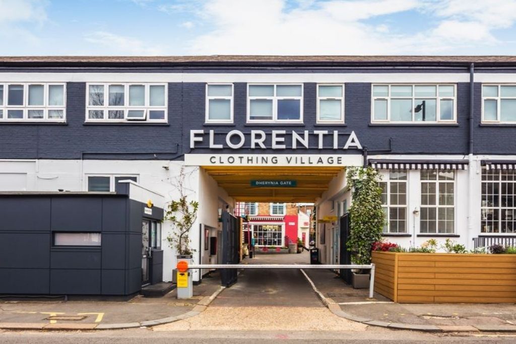 99 Vale Rd, London, LND for Rent
