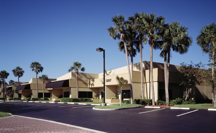 1287 E Newport Center Dr, Deerfield Beach, FL for Rent