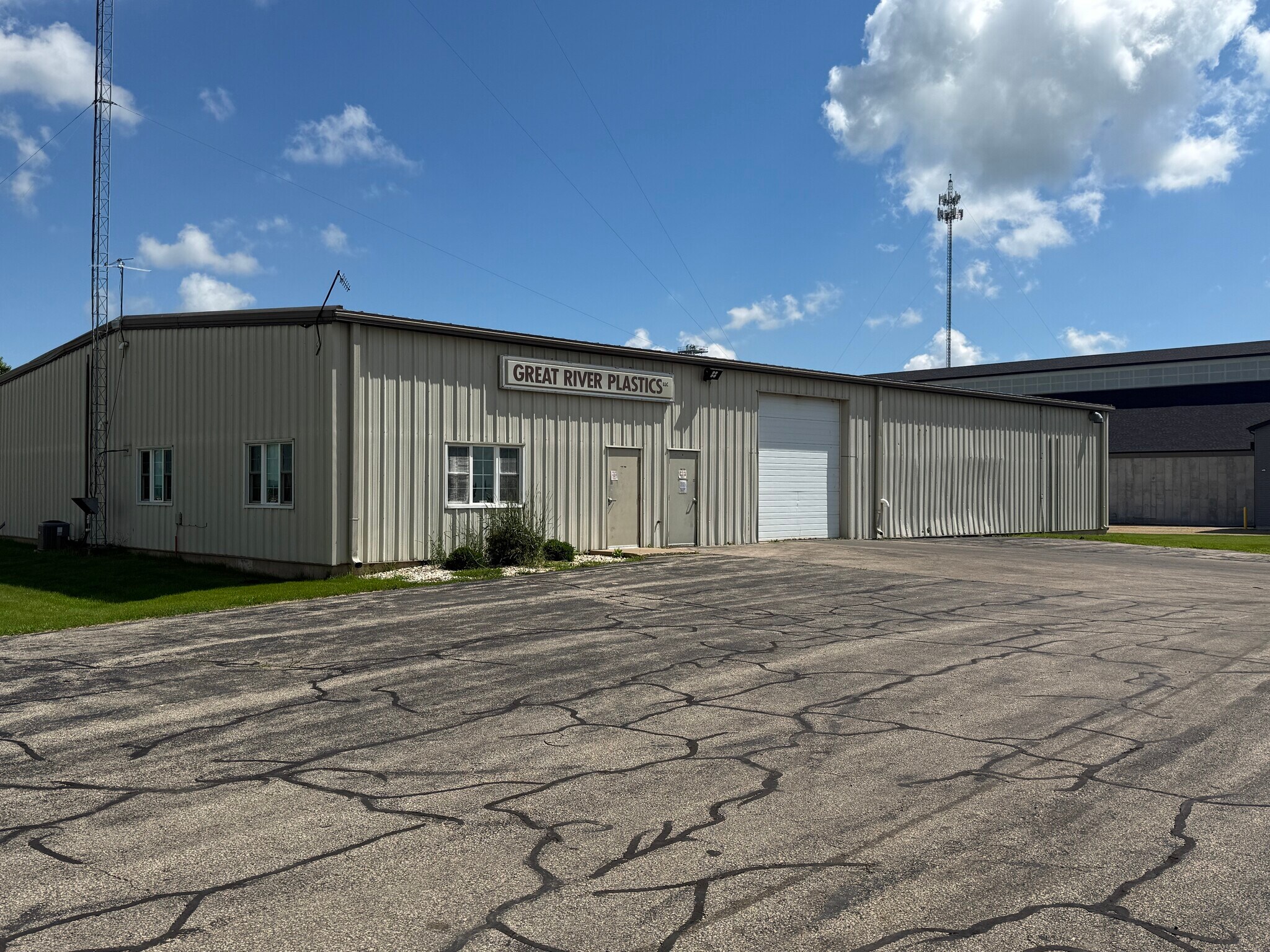 2000 Industrial Park Rd, Lancaster, WI for Sale