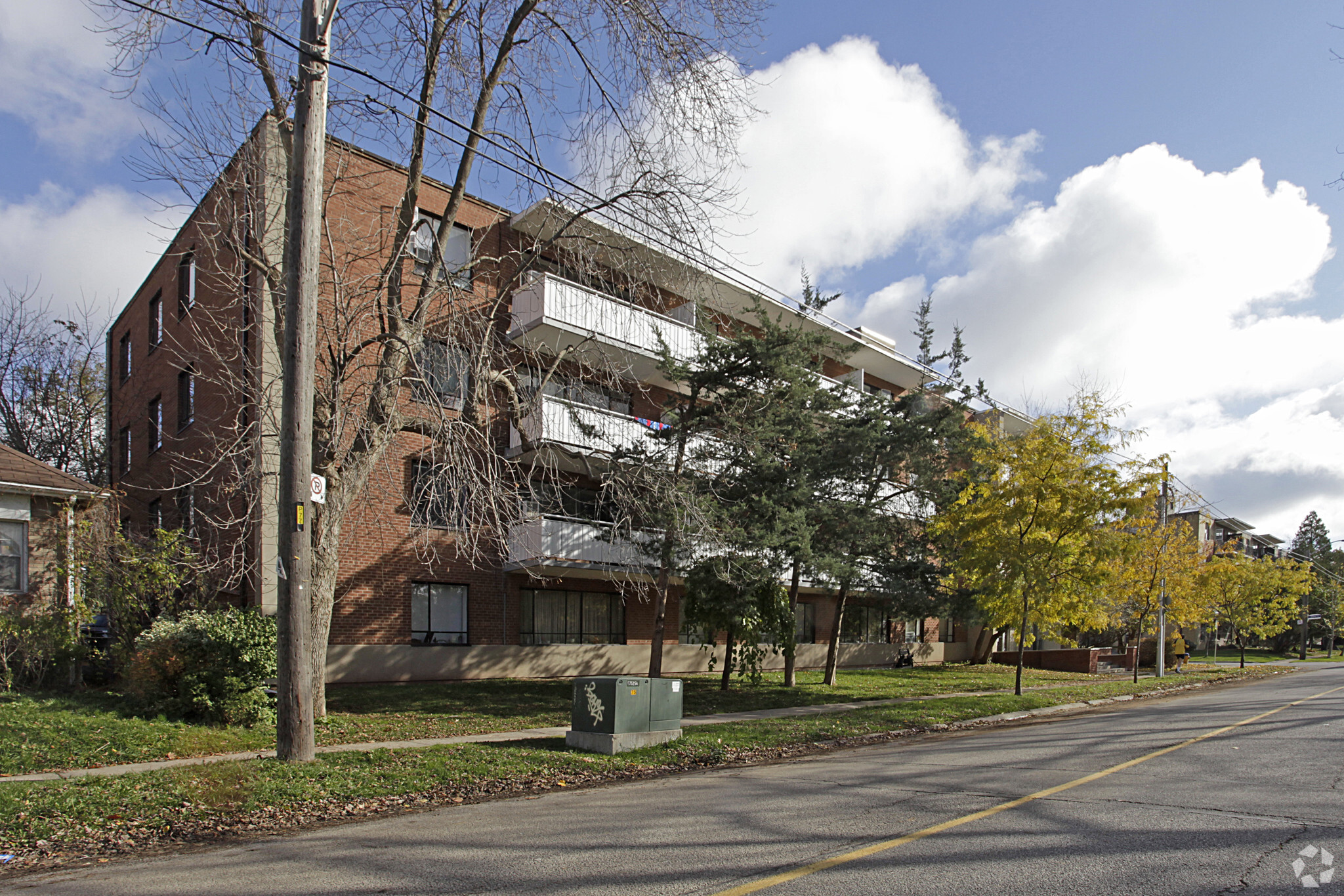 75 42nd St, Toronto, ON for Sale