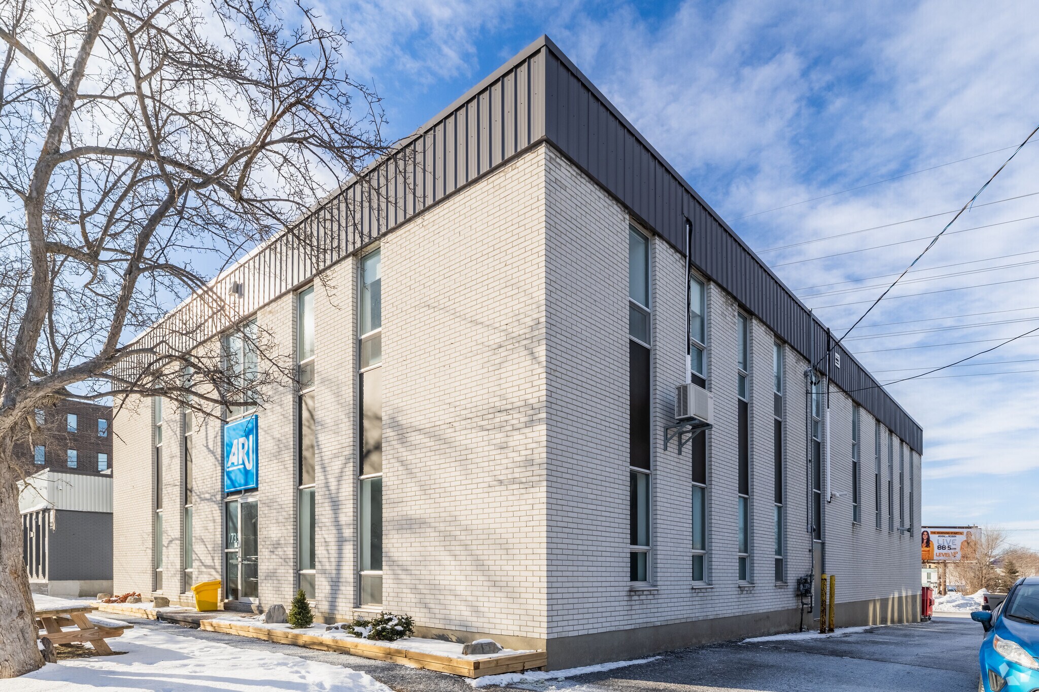 1735 Courtwood Cres, Ottawa, ON for Rent