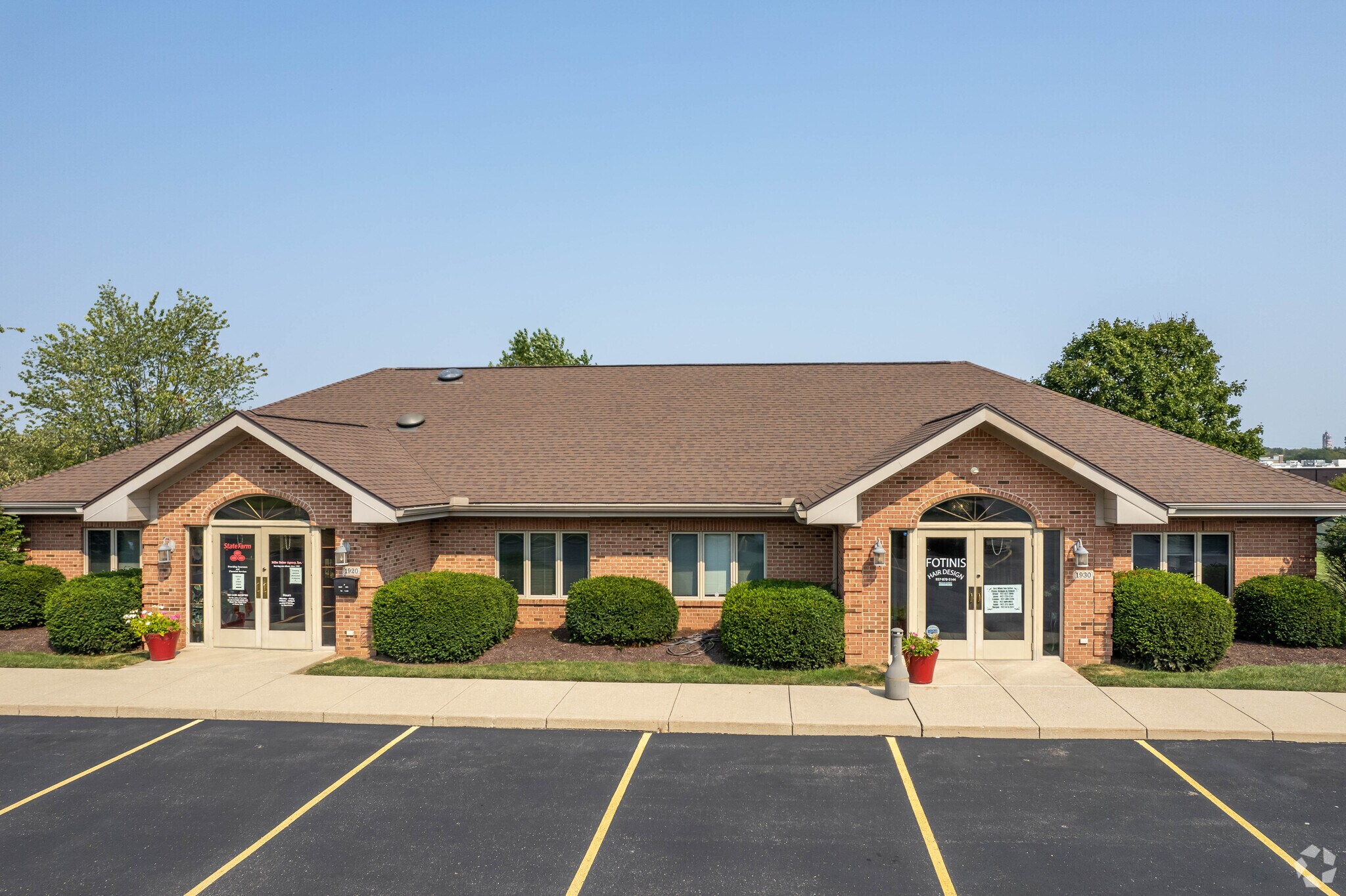 1920-1930 Commerce Center Blvd, Fairborn, OH for Rent
