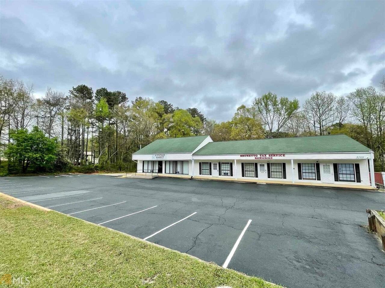 3200 N Henry Blvd, Stockbridge, GA for Rent
