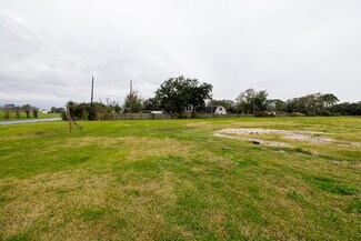 Groves, TX Commercial - 5449 E Parkway St