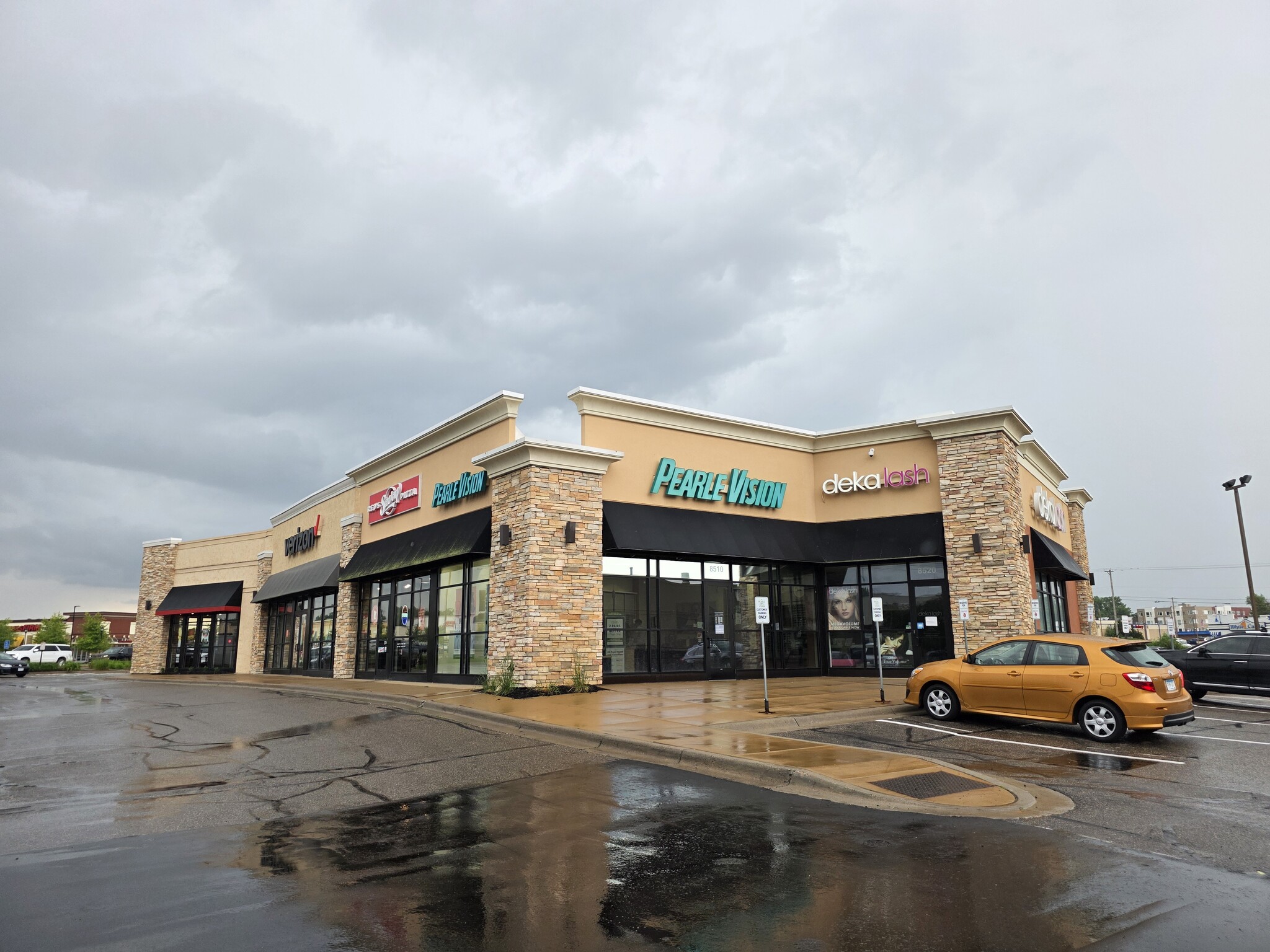 8500-8530 Highway 7, Saint Louis Park, MN for Rent