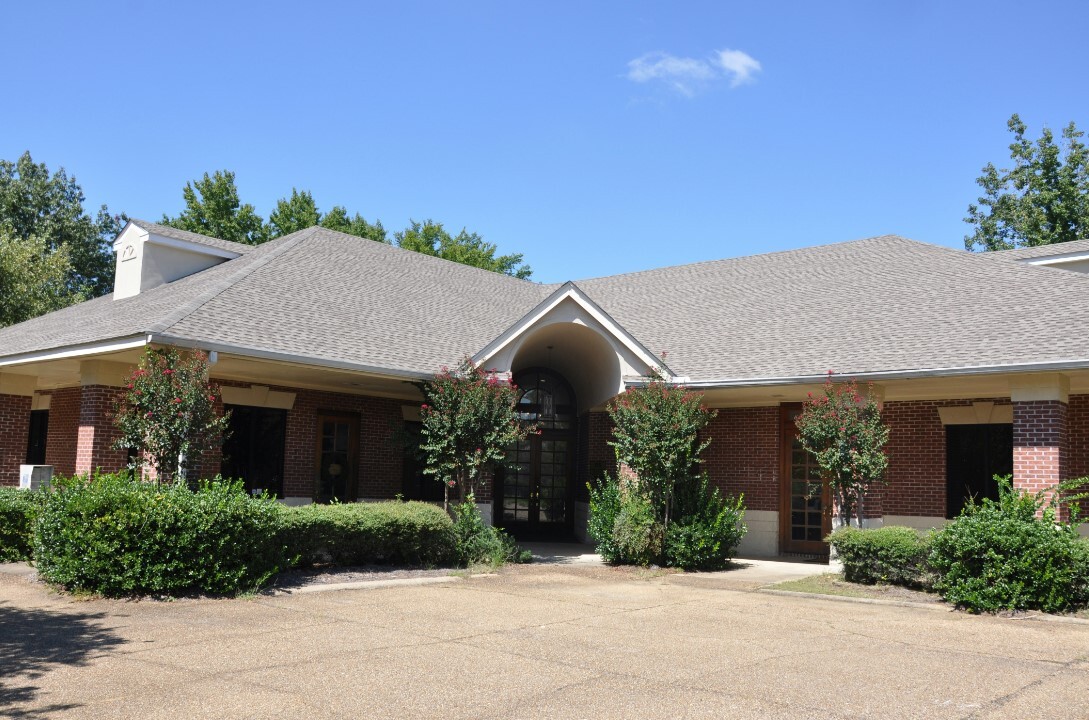 1050 Northpark Dr, Ridgeland, MS for Sale