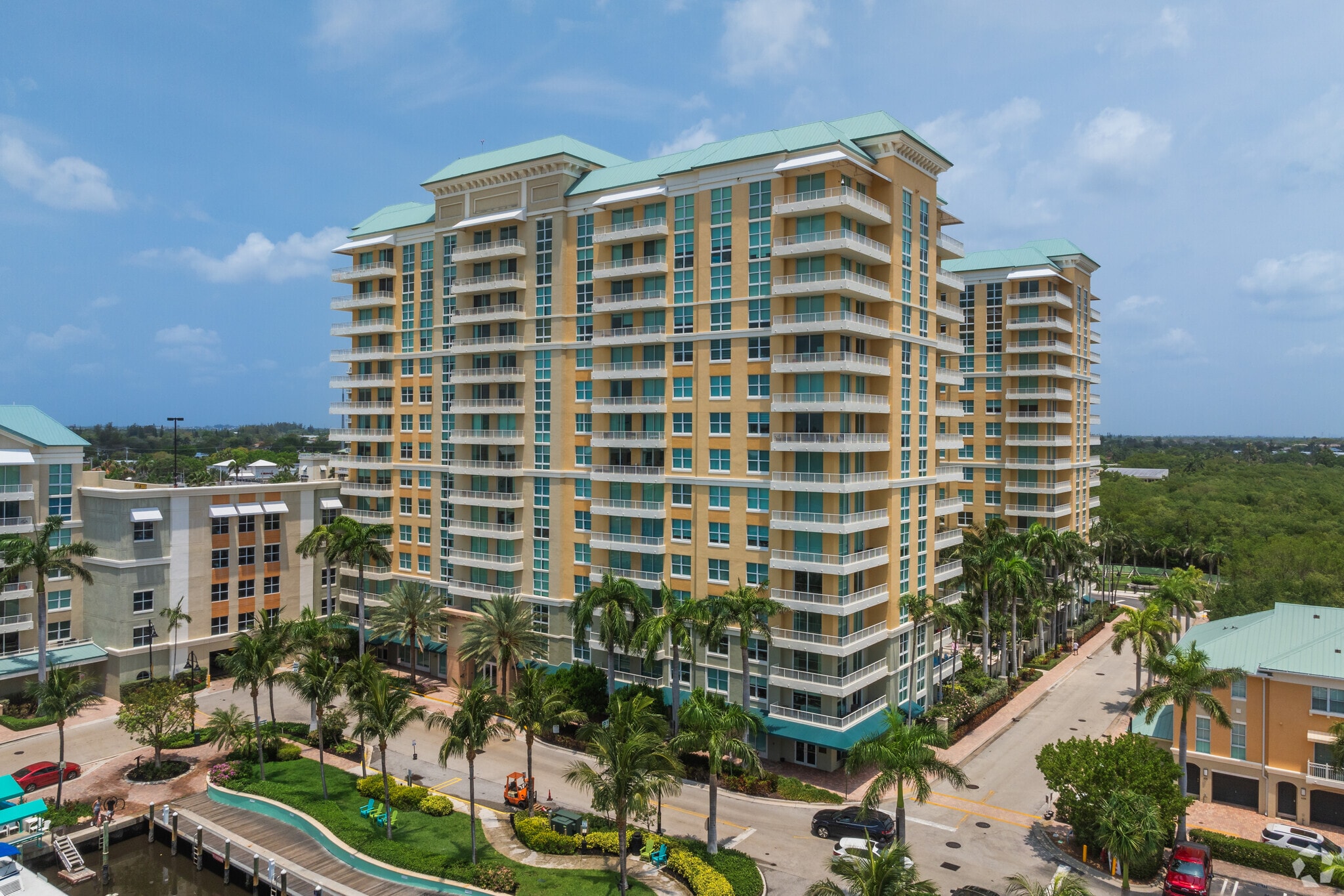 100 NE 6th St, Boynton Beach, FL for Sale