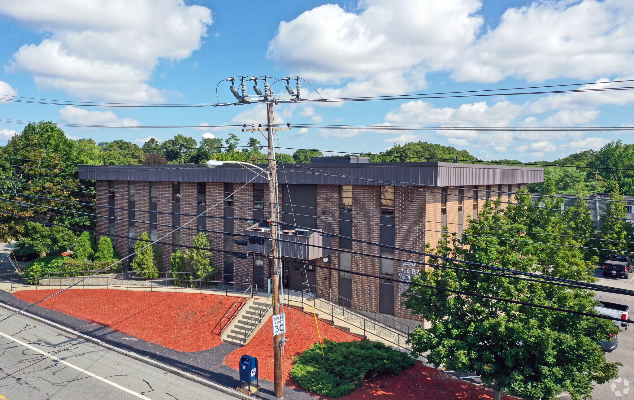 250 Wampanoag Trl, Riverside, RI for Rent