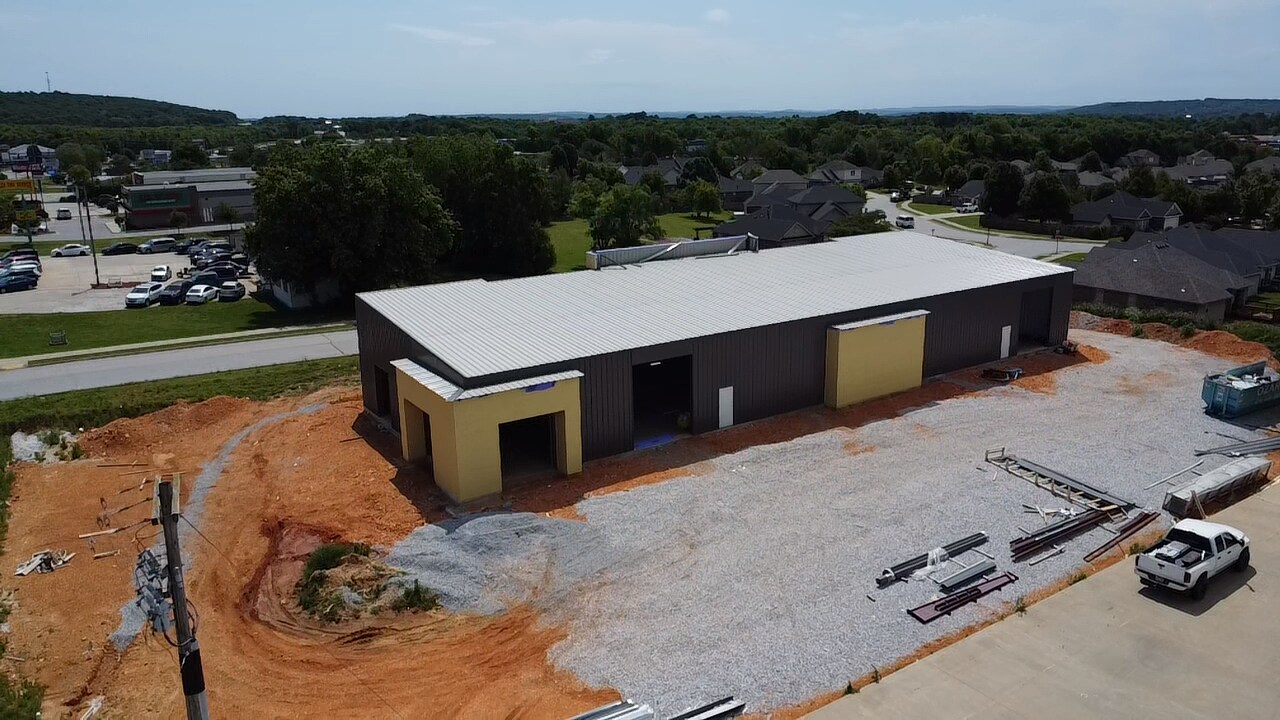 2919 E Robinson Ave, Springdale, AR for Rent