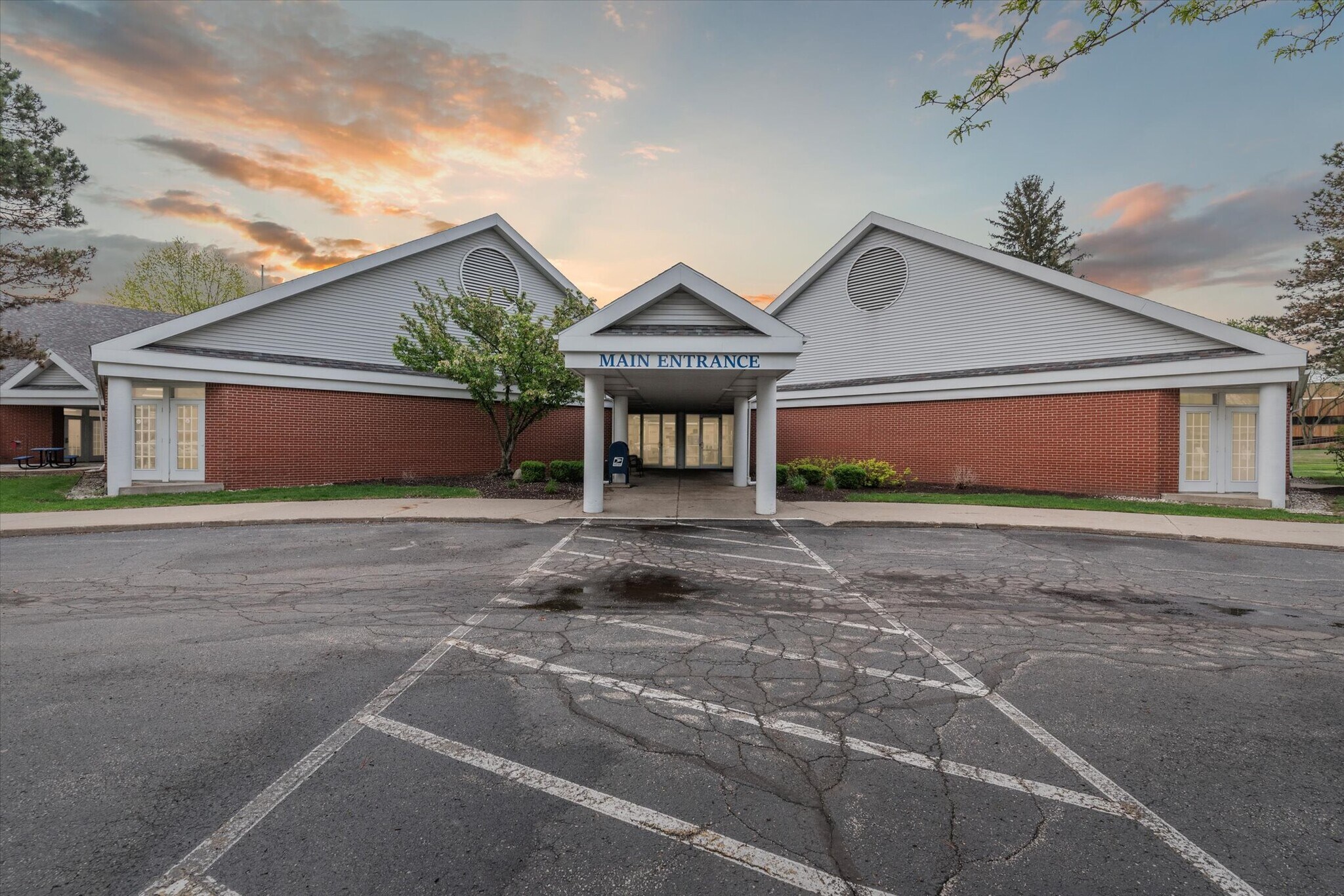 3740 W Sylvania Ave, Toledo, OH for Sale
