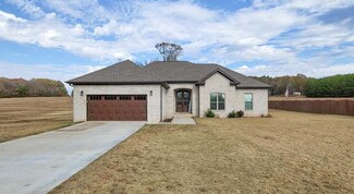 5 SFR Rogersville Alabama 6.3% Cap