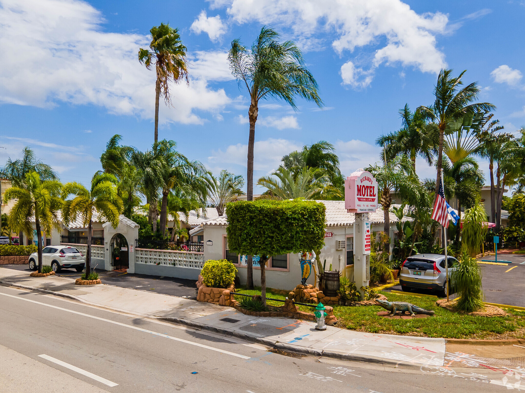 1219 S Federal Hwy, Hollywood, FL for Sale