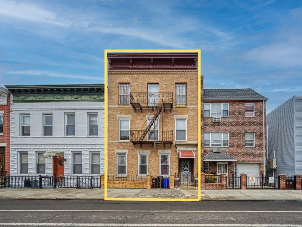 3172 44th St, Astoria, NY for Sale