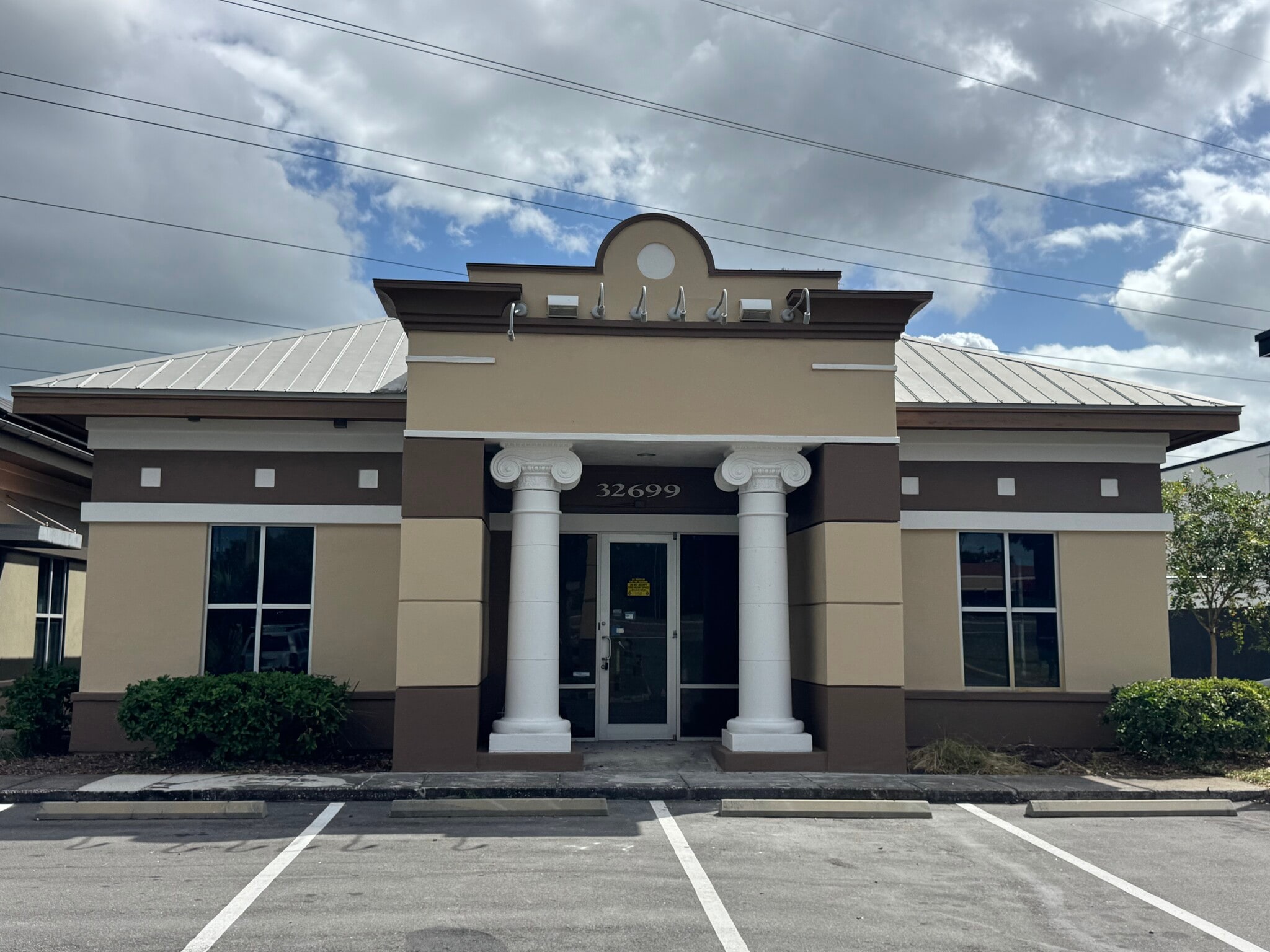 32699 US Highway 19 N, Palm Harbor, FL for Rent