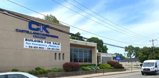 313 W Old Country Rd  