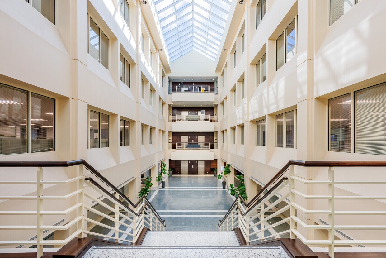 1800 Continental Blvd, Charlotte, NC for Rent