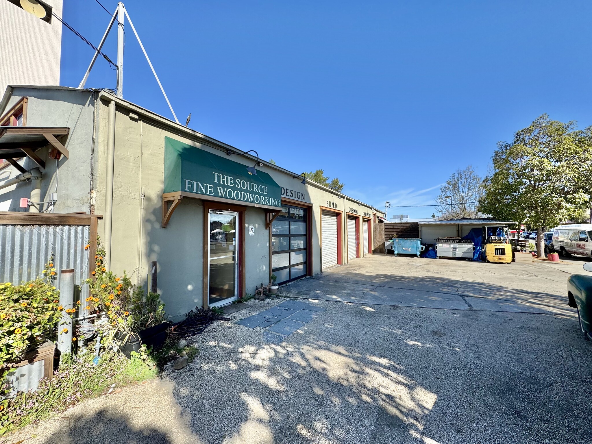 819 5th Ave, Redwood City, CA for Sale