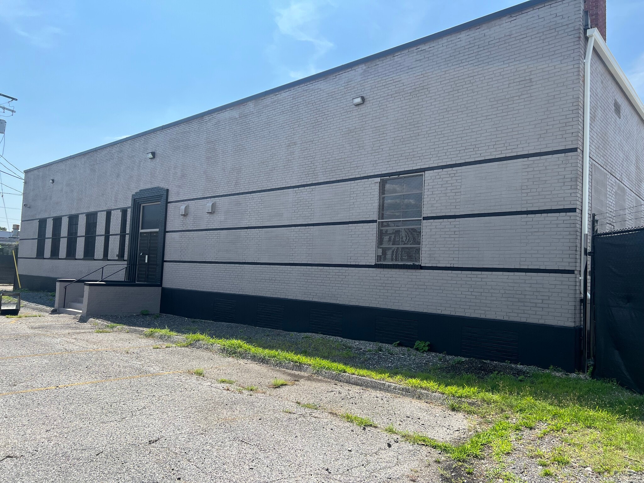 2810 W Saratoga St, Baltimore, MD for Sale